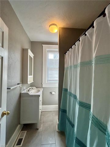 3020 Colonial Ave Apt A1, Norfolk, VA 23508