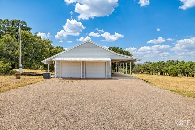 6343 County Rd 101, Mertzon, TX 76941