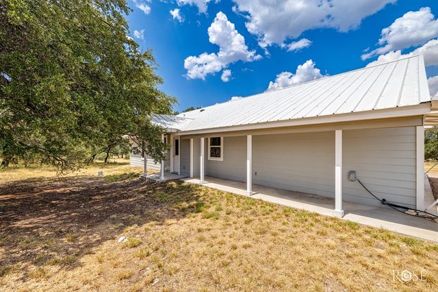 6343 County Rd 101, Mertzon, TX 76941
