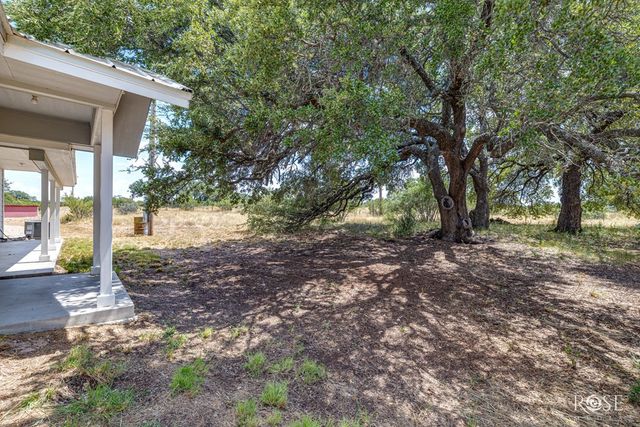 6343 County Rd 101, Mertzon, TX 76941