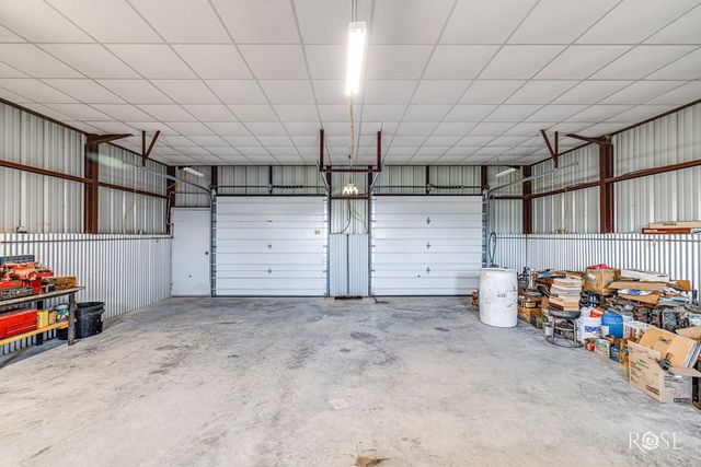 6343 County Rd 101, Mertzon, TX 76941