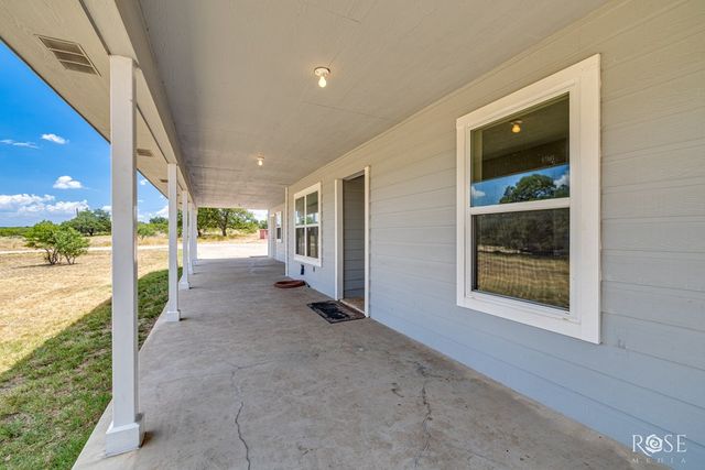 6343 County Rd 101, Mertzon, TX 76941