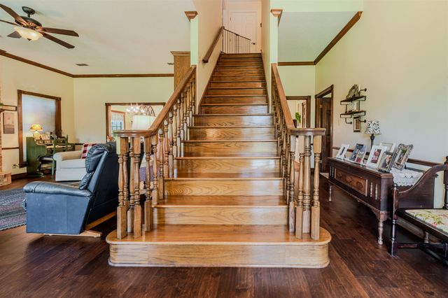 7686 Gopher Rd, Gilmer, TX 75644