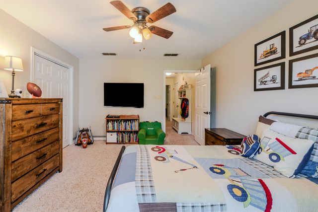 7686 Gopher Rd, Gilmer, TX 75644