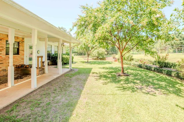 7686 Gopher Rd, Gilmer, TX 75644