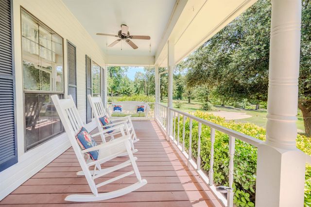 7686 Gopher Rd, Gilmer, TX 75644