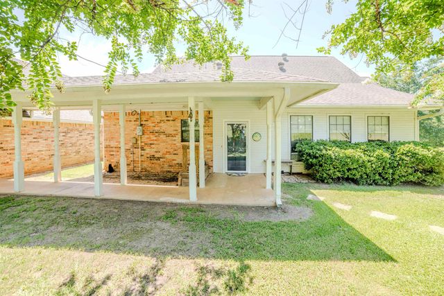 7686 Gopher Rd, Gilmer, TX 75644