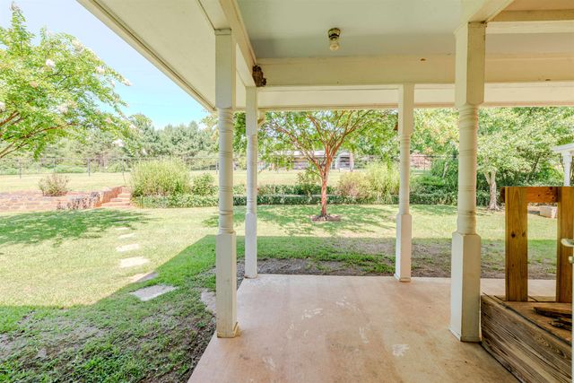 7686 Gopher Rd, Gilmer, TX 75644