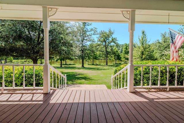 7686 Gopher Rd, Gilmer, TX 75644