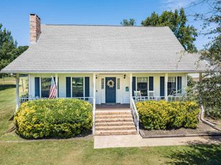 7686 Gopher Rd, Gilmer, TX 75644