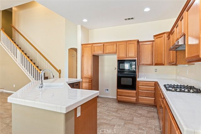 23278 Highland Oaks Court, Wildomar, CA 92595