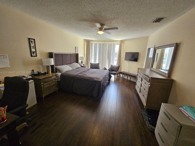 21394 Marina Cove Cir 12-H, Aventura, FL 33180