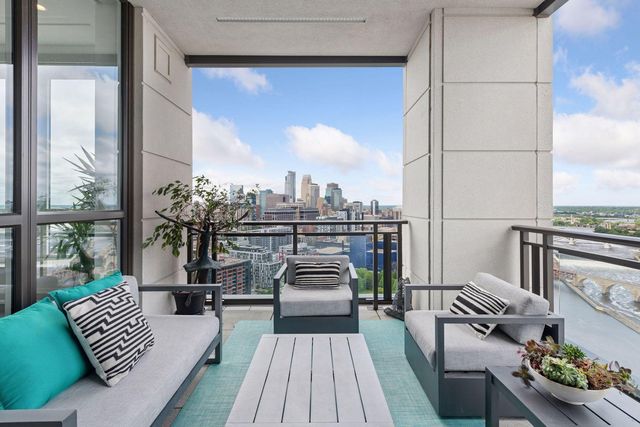 1111 W River Parkway 26A, Minneapolis, MN 55415