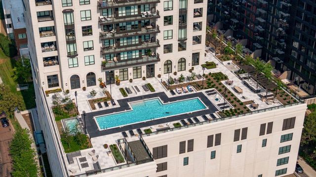 1111 W River Parkway 26A, Minneapolis, MN 55415