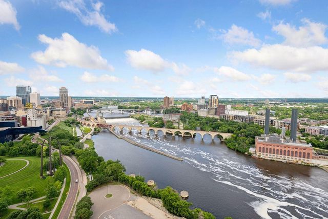 1111 W River Parkway 26A, Minneapolis, MN 55415