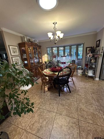 18058 Whispering Pines Rd, Flint, TX 75762