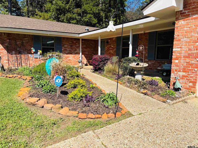 18058 Whispering Pines Rd, Flint, TX 75762