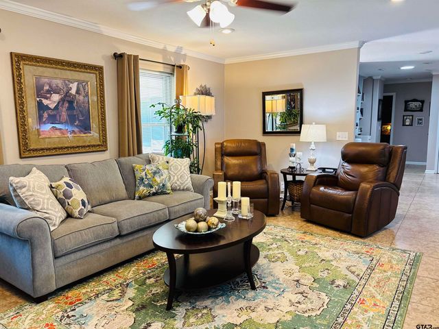 18058 Whispering Pines Rd, Flint, TX 75762