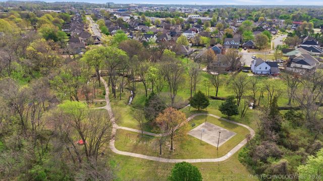 3043 W Oakland Street, Broken Arrow, OK 74012