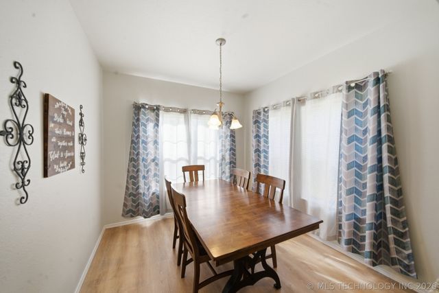 3043 W Oakland Street, Broken Arrow, OK 74012