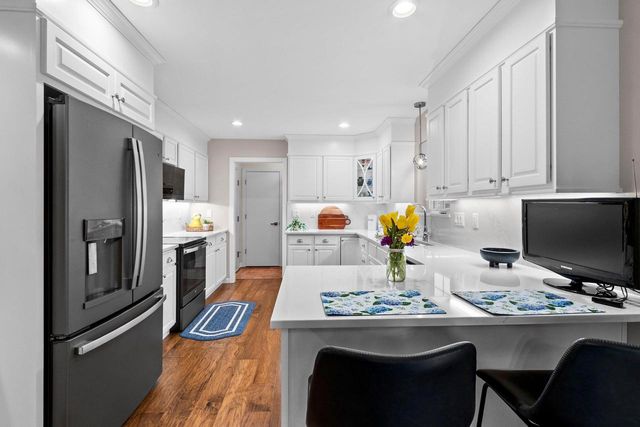 2270 MADDY COURT, Green Bay, WI 54303