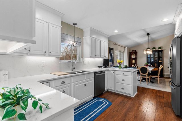 2270 MADDY COURT, Green Bay, WI 54303