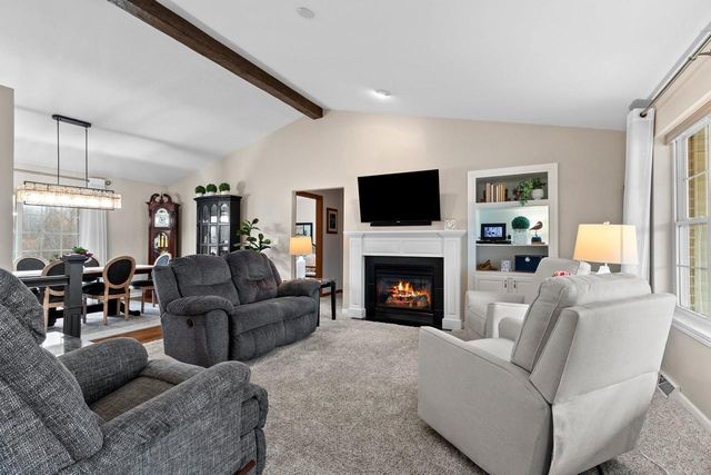 2270 MADDY COURT, Green Bay, WI 54303