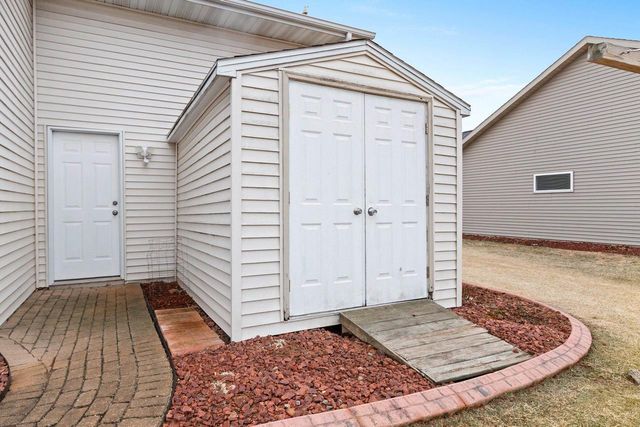 2270 MADDY COURT, Green Bay, WI 54303