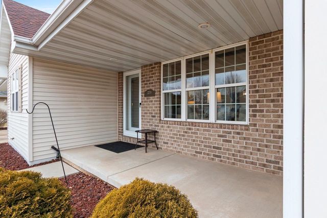 2270 MADDY COURT, Green Bay, WI 54303