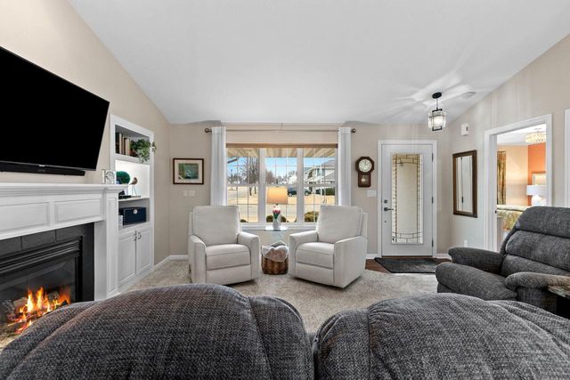 2270 MADDY COURT, Green Bay, WI 54303