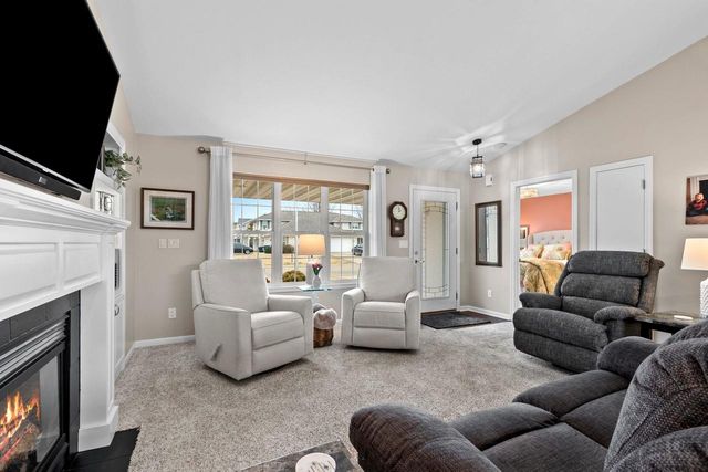 2270 MADDY COURT, Green Bay, WI 54303