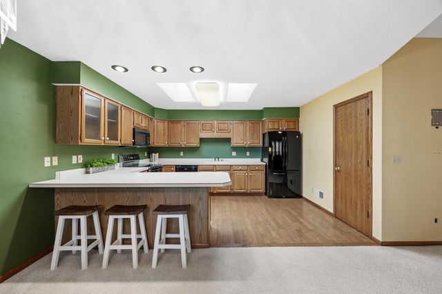 2281 Pasadena Dr Unit 55, Dubuque, IA 52001