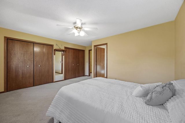 2281 Pasadena Dr Unit 55, Dubuque, IA 52001