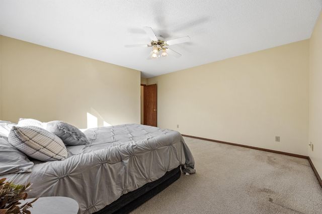 2281 Pasadena Dr Unit 55, Dubuque, IA 52001