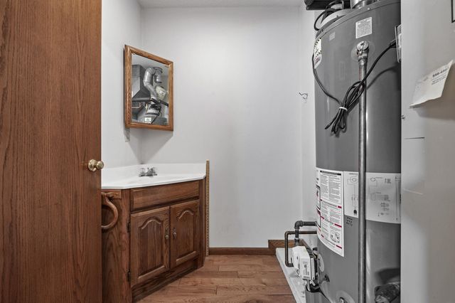 2281 Pasadena Dr Unit 55, Dubuque, IA 52001