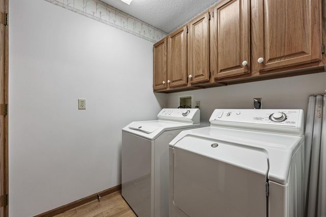 2281 Pasadena Dr Unit 55, Dubuque, IA 52001
