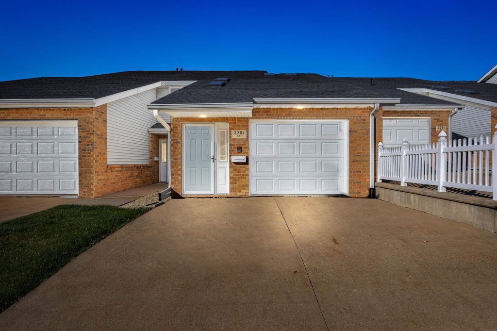 2281 Pasadena Dr Unit 55, Dubuque, IA 52001