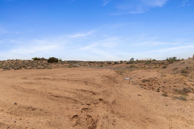 5591 Iris Road NE, Rio Rancho, NM 87144