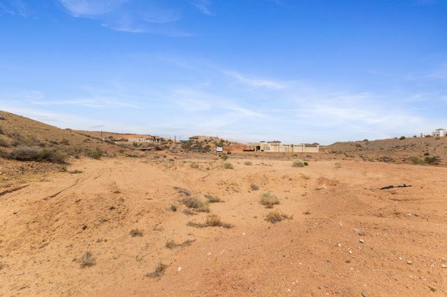 5591 Iris Road NE, Rio Rancho, NM 87144