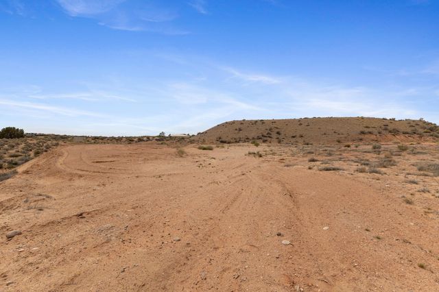 5591 Iris Road NE, Rio Rancho, NM 87144