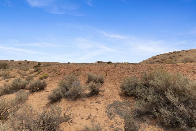 5591 Iris Road NE, Rio Rancho, NM 87144