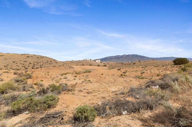 5591 Iris Road NE, Rio Rancho, NM 87144