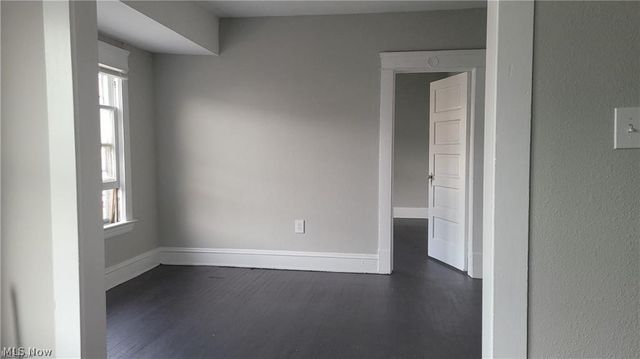 4316 Pearl Road, Cleveland, OH 44109
