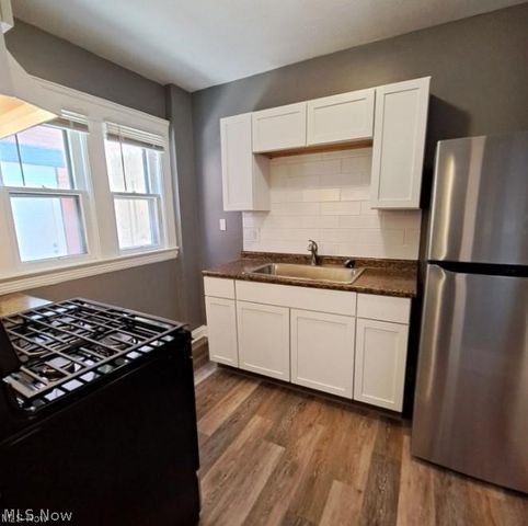 4316 Pearl Road, Cleveland, OH 44109