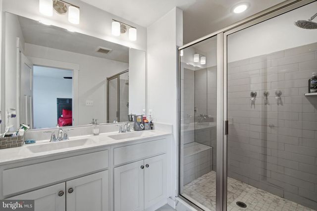 405 GILLESPIE DR, Frederick, MD 21702