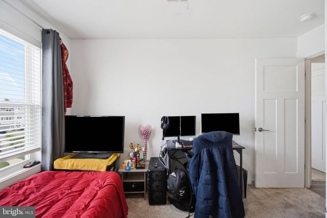 405 GILLESPIE DR, Frederick, MD 21702