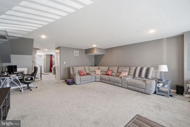 405 GILLESPIE DR, Frederick, MD 21702