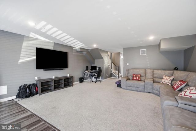 405 GILLESPIE DR, Frederick, MD 21702