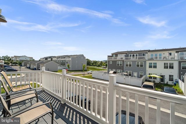 405 GILLESPIE DR, Frederick, MD 21702