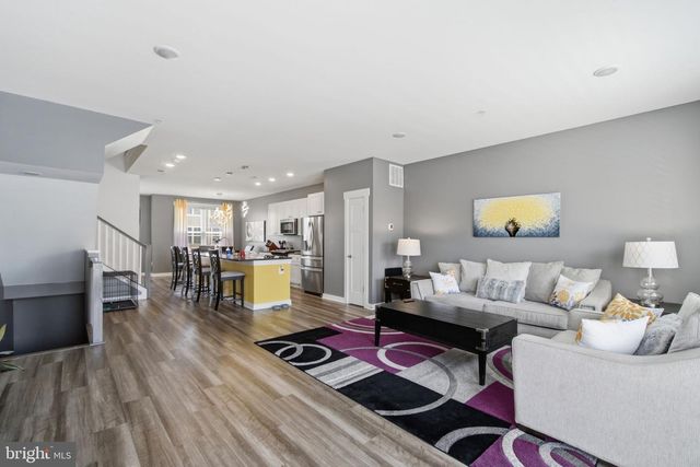 405 GILLESPIE DR, Frederick, MD 21702